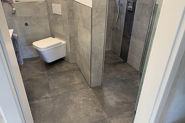 Badezimmer 1